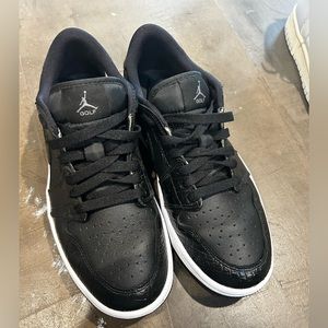 Air Jordan 1 Low golf shoe